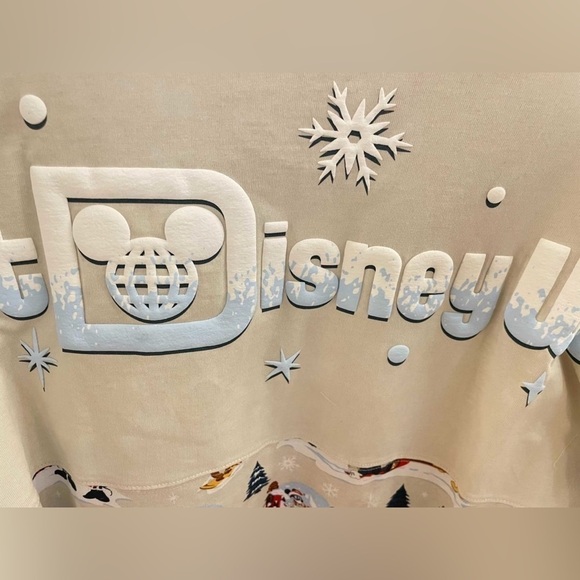 Walt’s Holiday Lodge Spirit Jersey - Walt Disney World - Picture 11 of 15